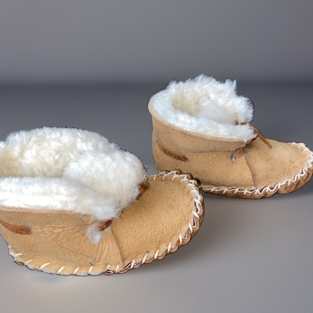 Baby Moccasin Bootie's 4.5in Tan Suede Shearling Lined Whipstitch Bow